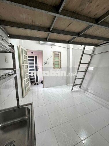 phòng Duplex thoáng mát cách VHU 7p