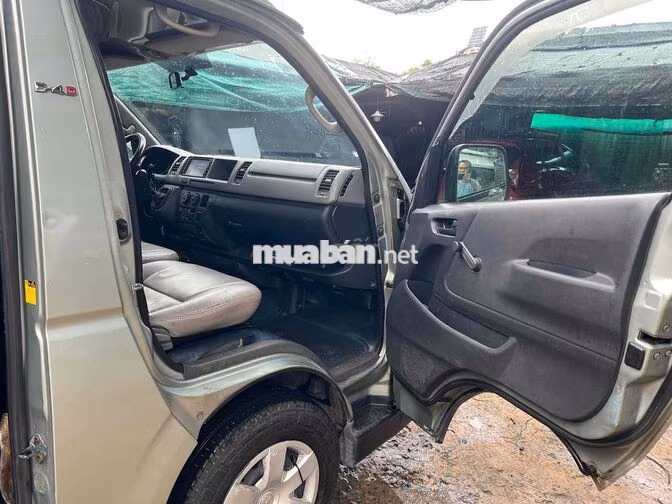 Toyota Van 2008 Dầu Xám