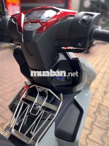 Honda Air Blade 125 ABS 2026 Trắng đỏ 600km