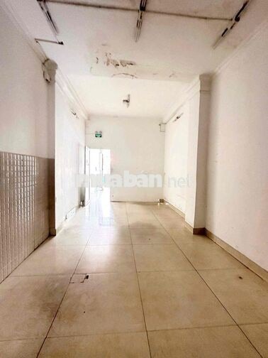 CHO THUÊ NHÀ MẶT TIỀN QUANG TRUNG P10 GẦN NGAY VINCOM NGÃ 5