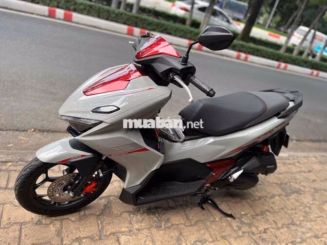 Honda Air Blade 125 ABS 2026 Trắng đỏ 600km