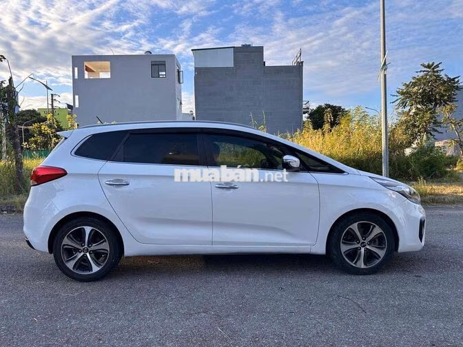Kia Rondo 2016 Trắng Da Tự động