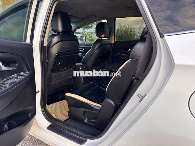Kia Rondo 2016 Trắng Da Tự động