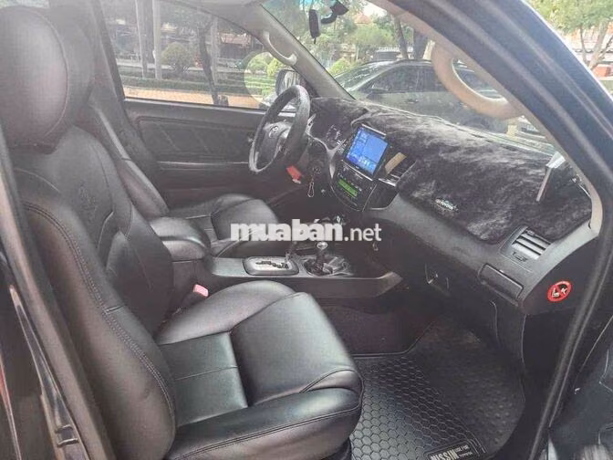 Toyota Fortuner 2014 Số tự động Đen 7 chỗ