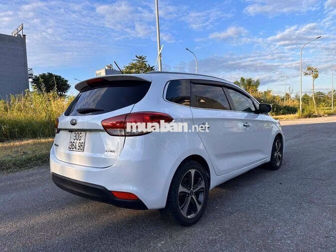 Kia Rondo 2016 Trắng Da Tự động