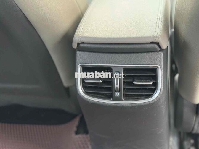 Hyundai Elantra 2017 Số sàn Đen