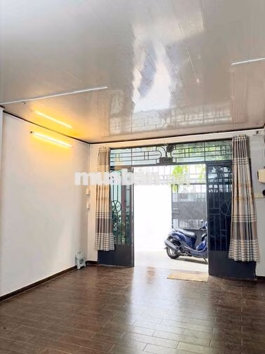 cho thuê nhà nguyên căn. dt:4x12m 1 trệt 1 lầu.Phan đăng lưu p5 PN