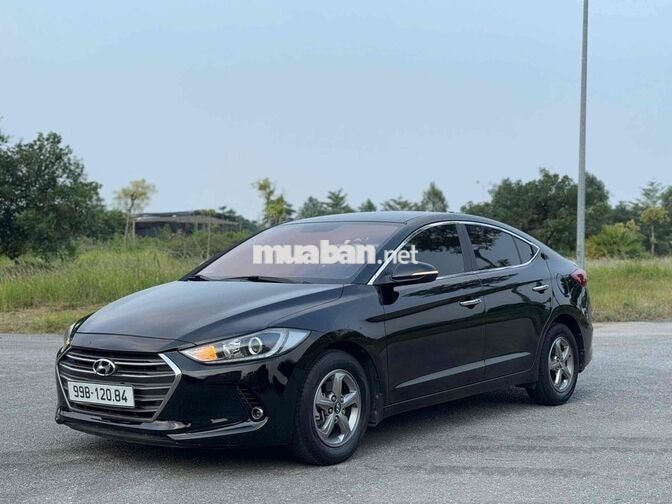 Hyundai Elantra 2017 Số sàn Đen