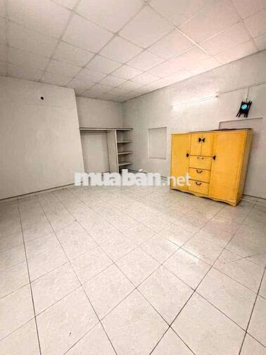 NHÀ HẺM PHAN XÍCH LONG 4pn 5.5*17m ( 1tr1l ), Phú Nhuận