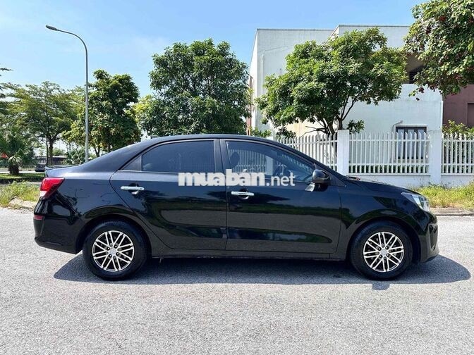Kia Soluto Deluxe 2021 Số sàn Đen