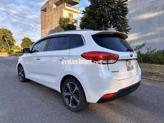 Kia Rondo 2016 Trắng Da Tự động