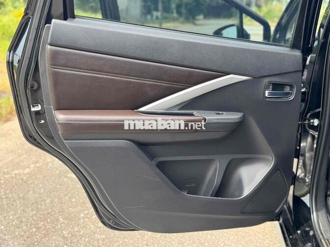 Mitsubishi Xpander 2022 7 chỗ Đen