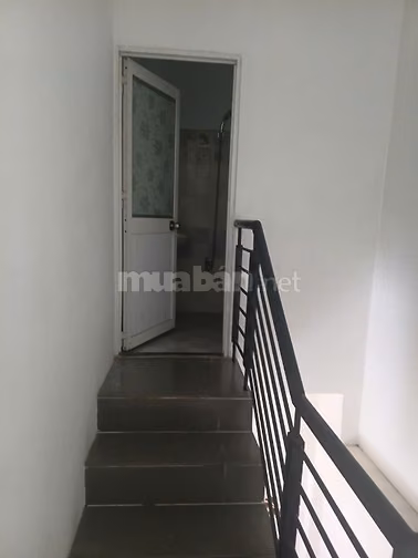 Hưng Phú P.Chánh Hưng gần cầu Nguyễn Tri Phương 2PN nhà nở hậu 