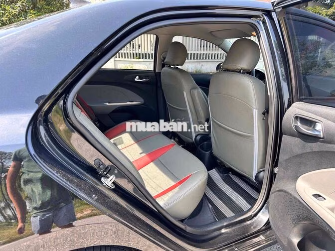 Kia Soluto Deluxe 2021 Số sàn Đen