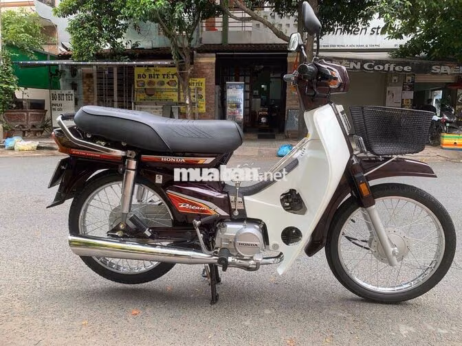 Honda Dream Thái Đỏ mận