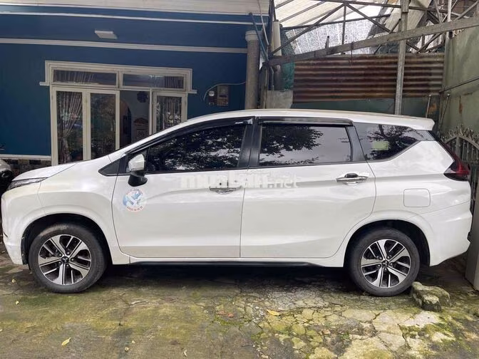 Mitsubishi Xpander 1.5 Số sàn 7 chổ 2019.