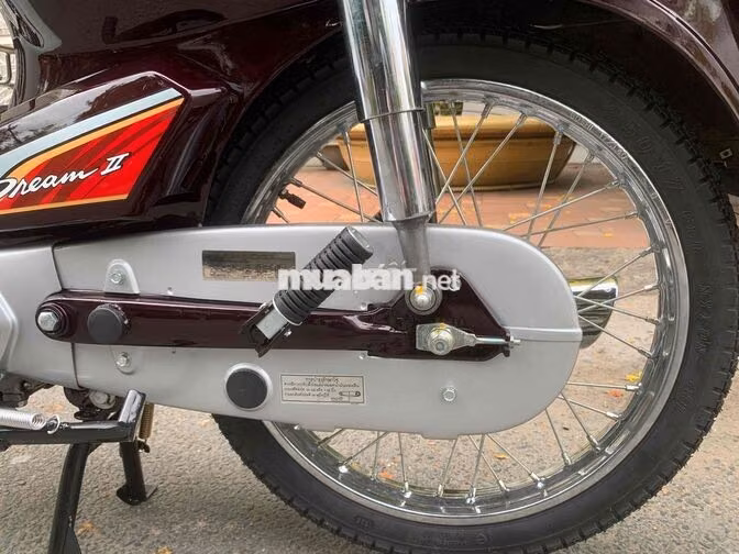 Honda Dream Thái Đỏ mận