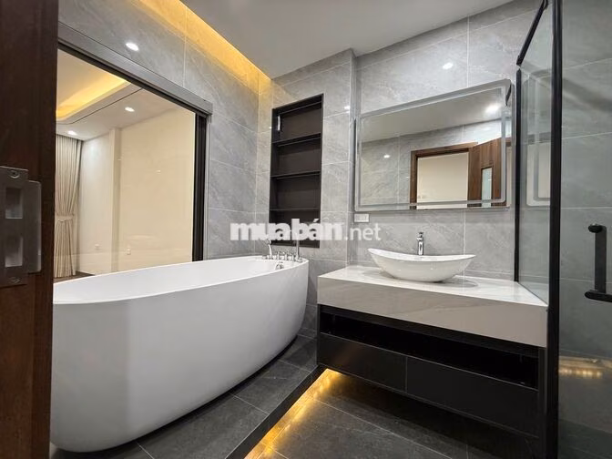 HÀNG VIP THÁI HÀ – 45M² x 6,5 TẦNG – GIÁ 25,5 TỶ
