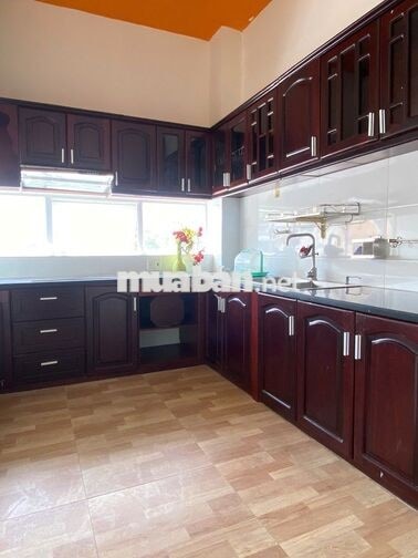 Căn hộ 1pn,2pn tách bếp gần Đặng Thuỳ Trâm  bancol lớn ib ngay !