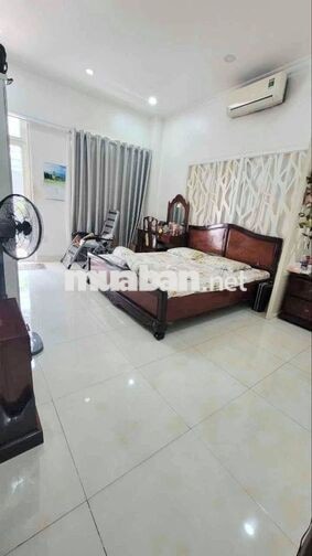 NHÀ ĐẸP Ở NGAY -  VIP PHẠM VĂN BẠCH - TÂN BÌNH- HẺM 7M- 4 X 14- 3 TẦNG