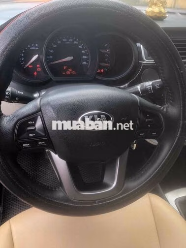 Kia Rio 2016 Trắng Số sàn 106.110 km