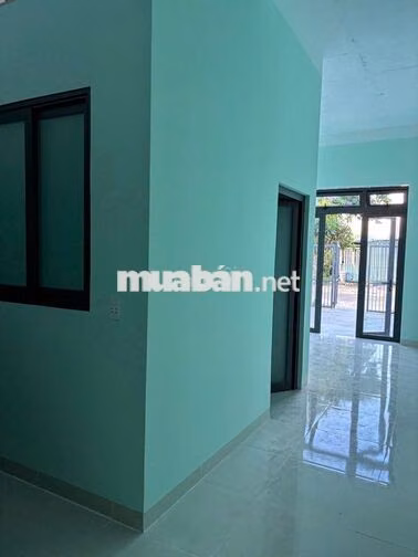 Cho Thuê lâu dài nhà mới (5*25, 2PN, 1PK, 1PB, 1WC, sân oto). Giá 4tr