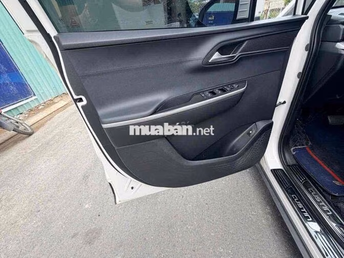 Hyundai Custin 1.5AT 2023 Trắng Tự động 61000 km