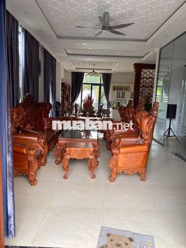 Cần cho thuê biệt thự, gần sân bay Phú Quốc.