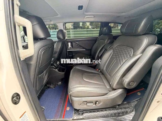 Hyundai Custin 1.5AT 2023 Trắng Tự động 61000 km