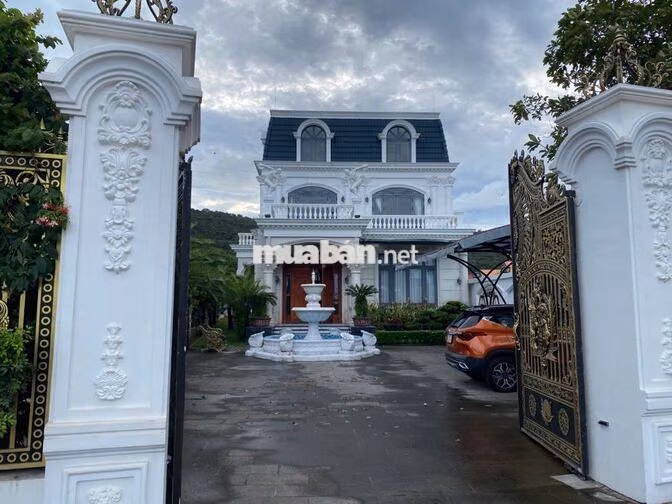 Cần cho thuê biệt thự, gần sân bay Phú Quốc.