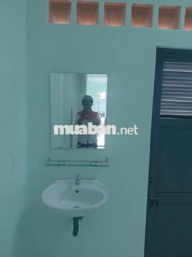 Cho Thuê lâu dài nhà mới (5*25, 2PN, 1PK, 1PB, 1WC, sân oto). Giá 4tr