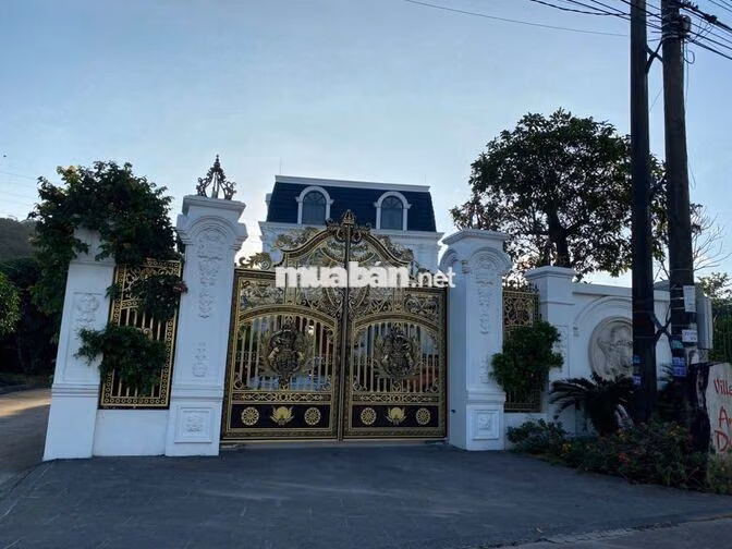 Cần cho thuê biệt thự, gần sân bay Phú Quốc.