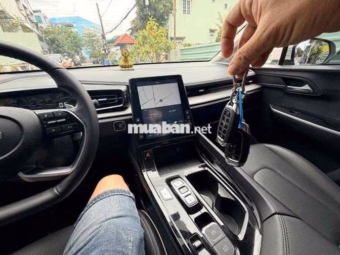 Hyundai Custin 1.5AT 2023 Trắng Tự động 61000 km