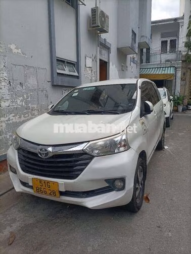 Toyota Avanza 2019 Trắng Tự động 7 chỗ