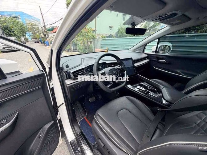 Hyundai Custin 1.5AT 2023 Trắng Tự động 61000 km