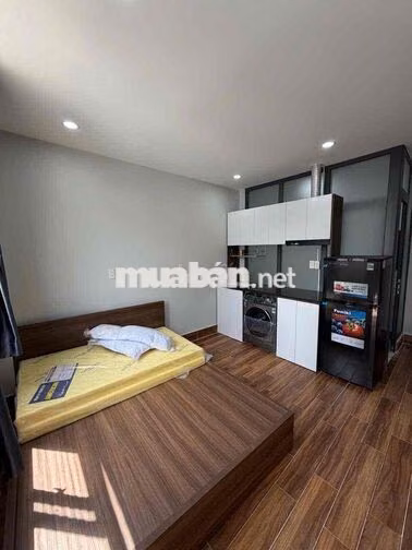 STUDIO BAN CÔNG FULL NỘI THẤT CÓ MÁY GIẶT RIÊNG GẦN ĐẦM SEN