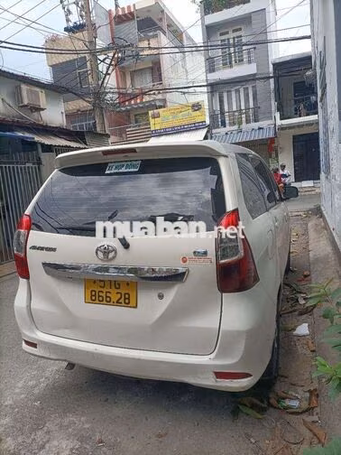 Toyota Avanza 2019 Trắng Tự động 7 chỗ