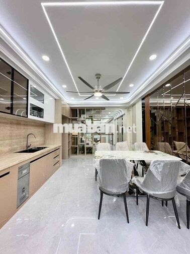 💥Đường 8m - Nhà Thang Máy 5 Tầng, Sân Thượng - DT: 4x19 - Bình Trị Đôn