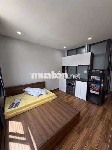 STUDIO BAN CÔNG FULL NỘI THẤT CÓ MÁY GIẶT RIÊNG GẦN ĐẦM SEN
