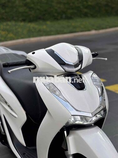 Honda SH150 2022 Trắng bạc