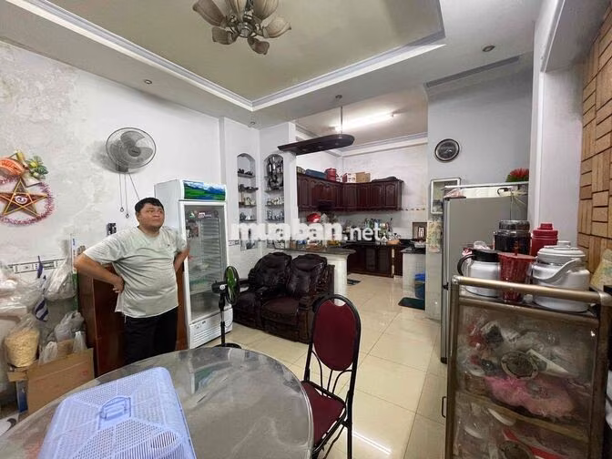 BÁN NHÀ NGAY NGÃ TƯ BẢY HIỀN - 4 TẦNG - NHÀ ĐẸP- GIÁ 11 Tỷ