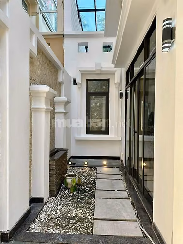 Chính chủ bán Biệt thự T Ciputra 180m2 Hoàn thiên mới cao cấp 365tr/m2