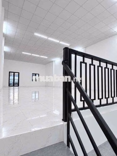 Cho thuê nhà mặt tiền Nguyễn Hới