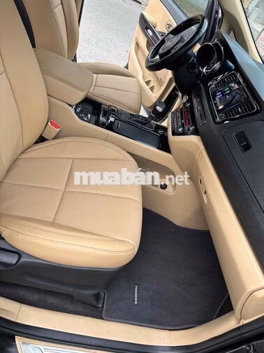 KIA Sedona 2018 2.2 DATH Bản Full Đen