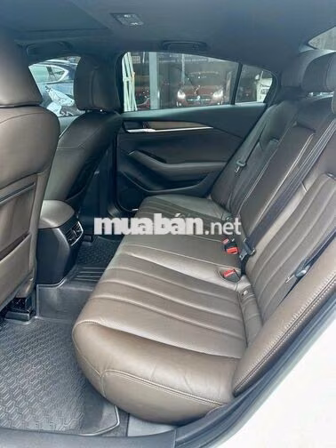 Mazda 6 Signature Premium 2024 Trắng | 30,000 Km