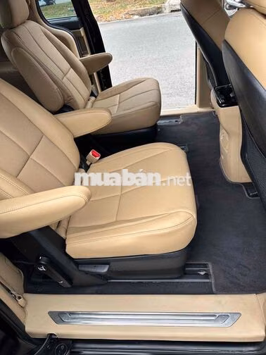 KIA Sedona 2018 2.2 DATH Bản Full Đen