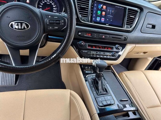 KIA Sedona 2018 2.2 DATH Bản Full Đen