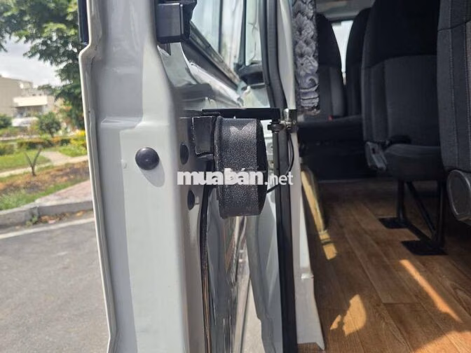 TRANSIT 2022 CAM MÁY RIN 110000KM BẢO HÀNH 1 NĂM