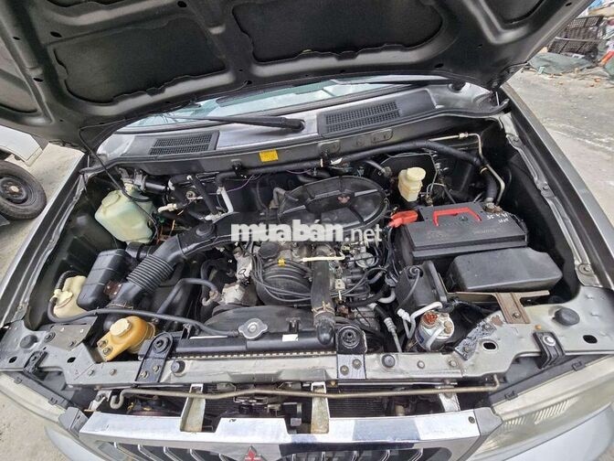 Mitsubishi Xám 8 chỗ Nhật Bản bs xanh. sãnh