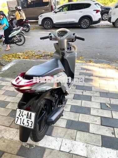 Honda Vision 2025 Xám xi măng Smartkey